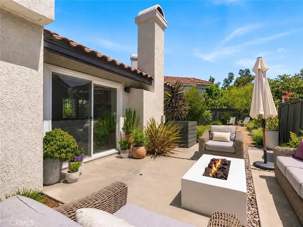 16 Calle Larspur Rancho Santa Margarita, CA 92688