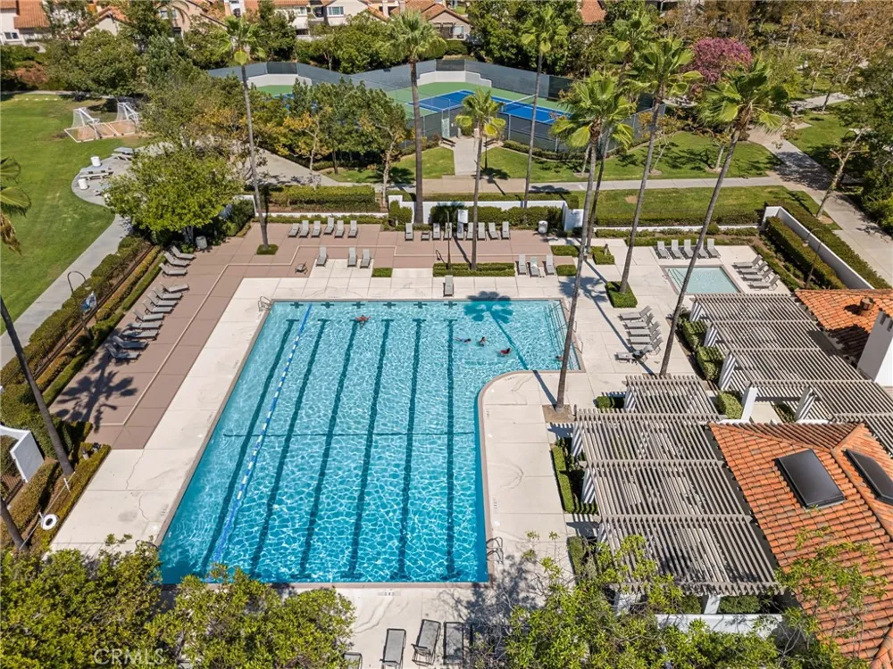 16 Calle Larspur Rancho Santa Margarita, CA 92688