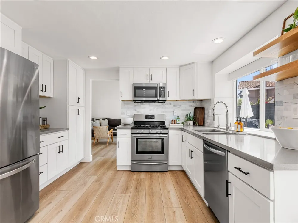 16 Calle Larspur Rancho Santa Margarita, CA 92688