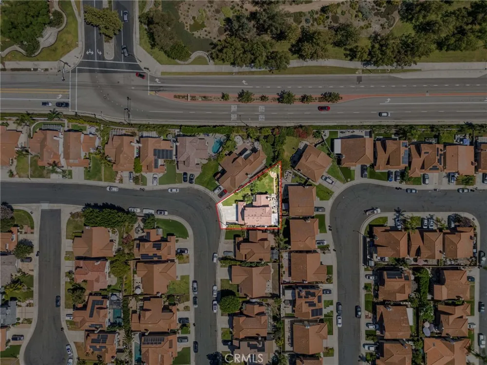 16 Calle Larspur Rancho Santa Margarita, CA 92688