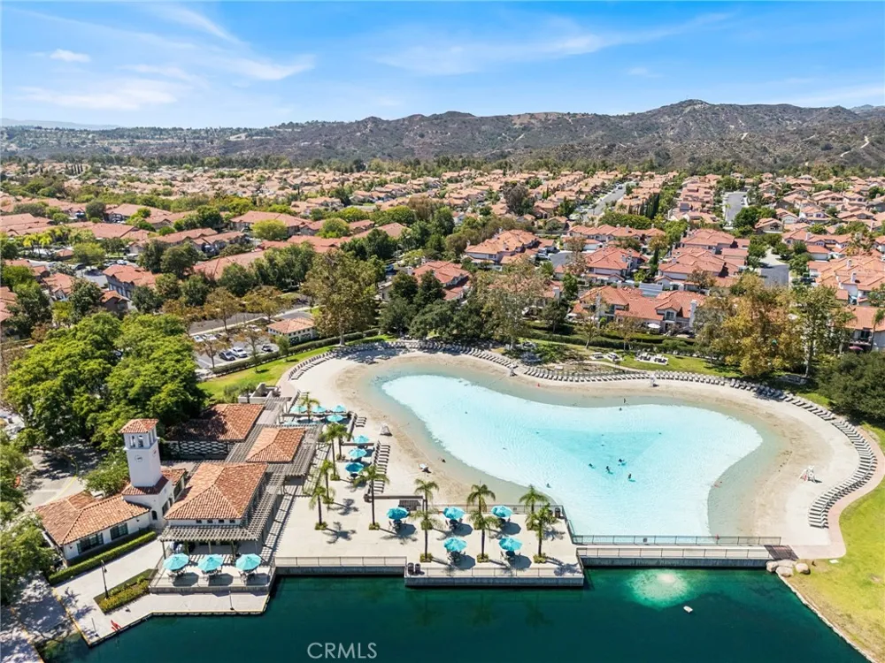 16 Calle Larspur Rancho Santa Margarita, CA 92688
