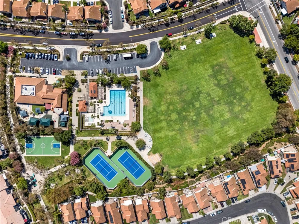 16 Calle Larspur Rancho Santa Margarita, CA 92688