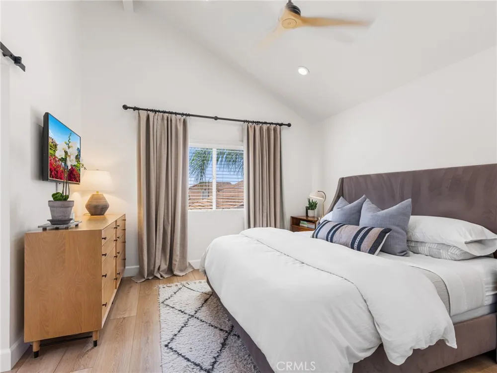 16 Calle Larspur Rancho Santa Margarita, CA 92688