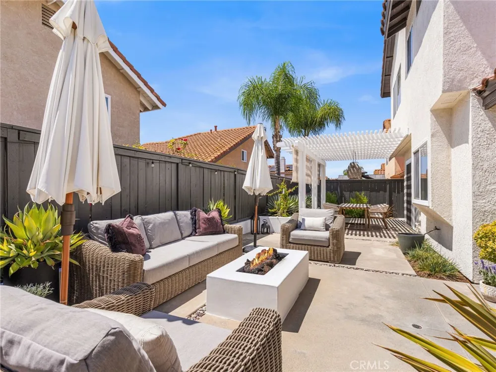 16 Calle Larspur Rancho Santa Margarita, CA 92688