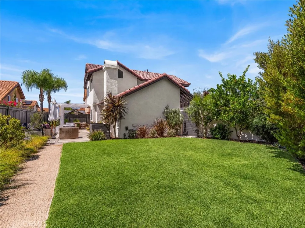 16 Calle Larspur Rancho Santa Margarita, CA 92688