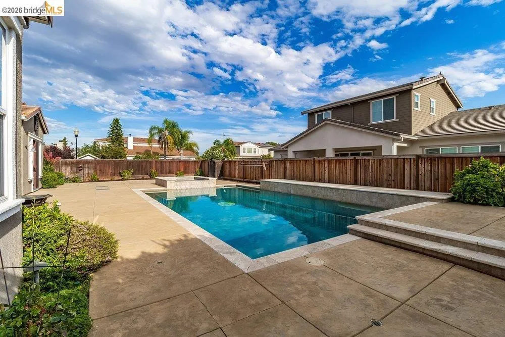 1700 Ashbourne Pl Brentwood, CA 94513