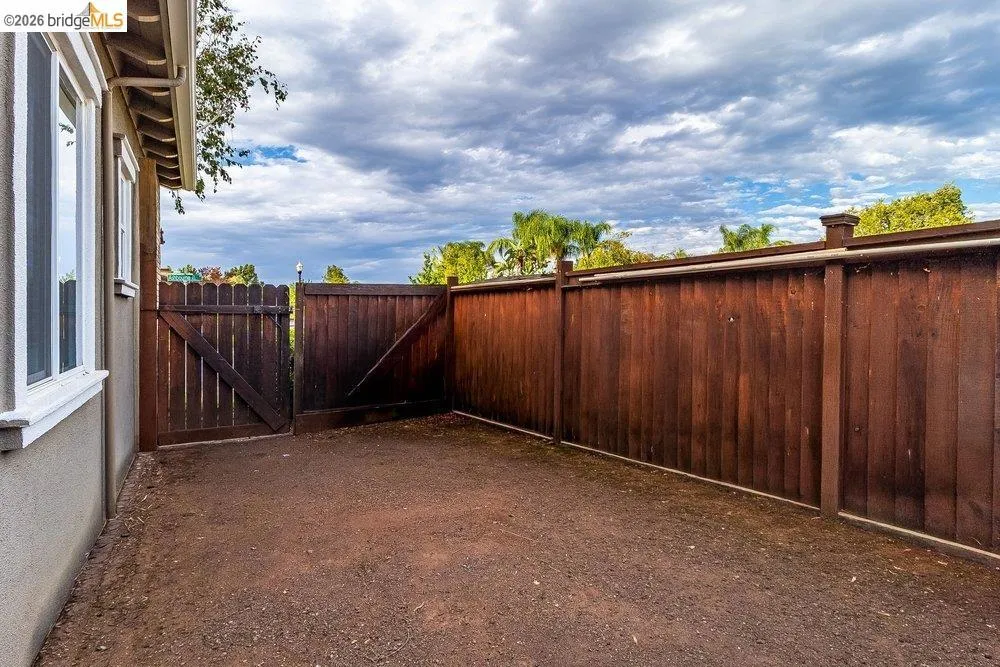 1700 Ashbourne Pl Brentwood, CA 94513