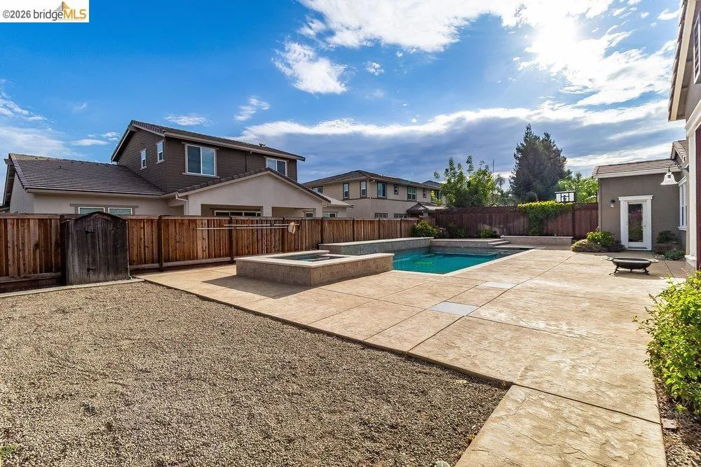 1700 Ashbourne Pl Brentwood, CA 94513