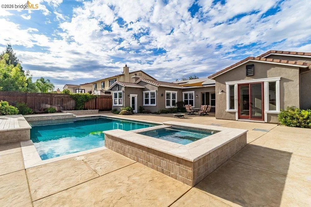 1700 Ashbourne Pl Brentwood, CA 94513