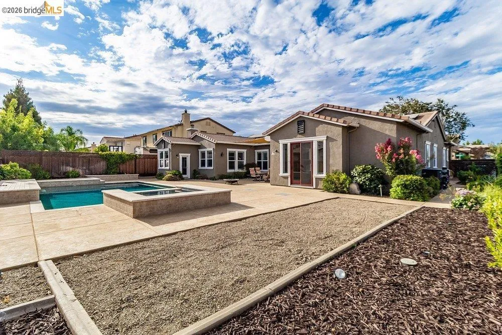 1700 Ashbourne Pl Brentwood, CA 94513