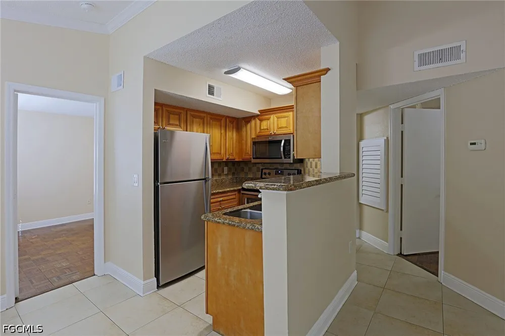 Equestrian Circle #1104 Fort Myers, FL 33907