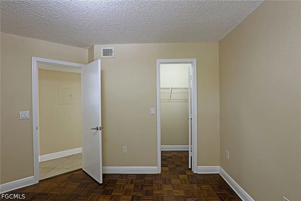 Equestrian Circle #1104 Fort Myers, FL 33907
