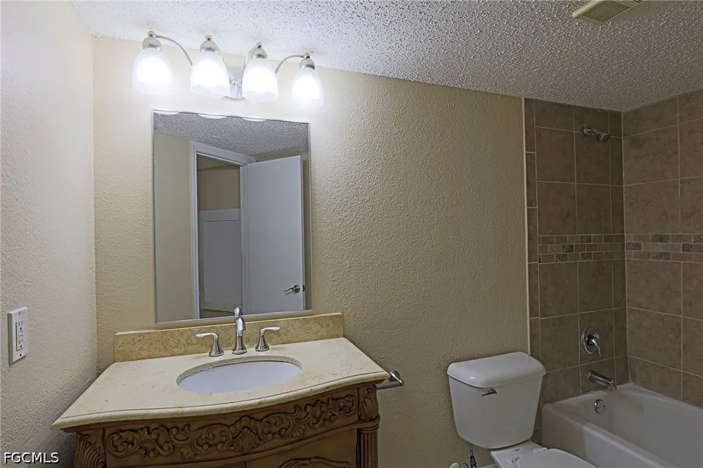 Equestrian Circle #1104 Fort Myers, FL 33907