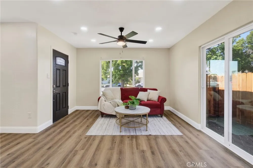1127 W 19th Merced, CA 95340