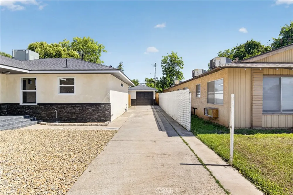 1127 W 19th Merced, CA 95340