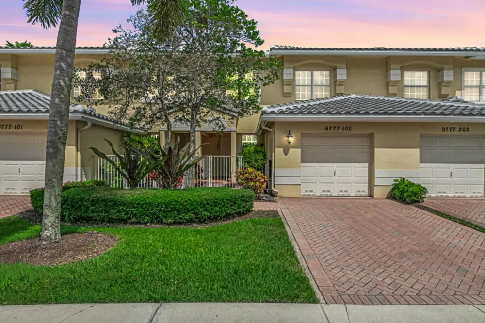 9777 BOWLINE DRIVE #102 West Palm Beach, FL 33411