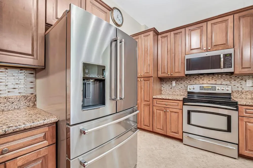 9777 BOWLINE DRIVE #102 West Palm Beach, FL 33411