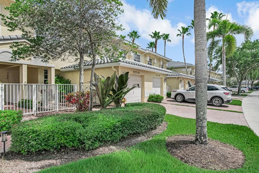 9777 BOWLINE DRIVE #102 West Palm Beach, FL 33411