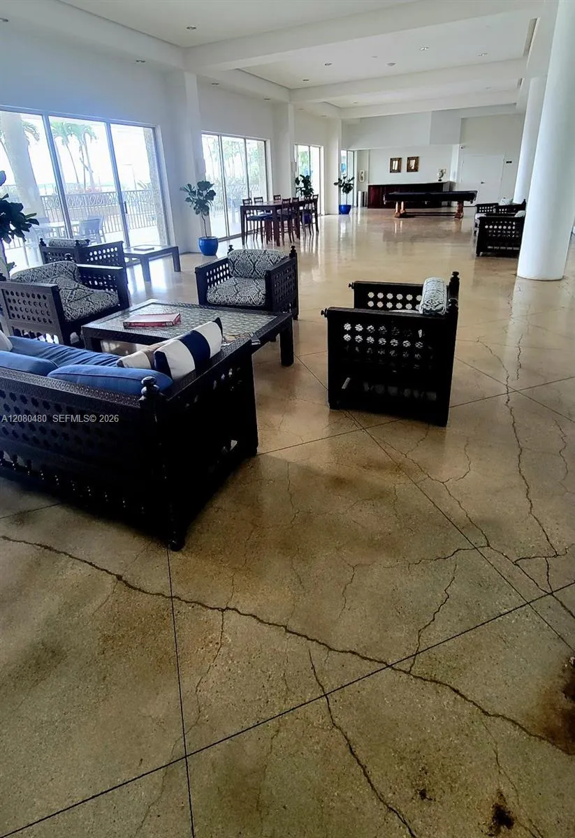 800 West Ave #342 Miami Beach, FL 33139