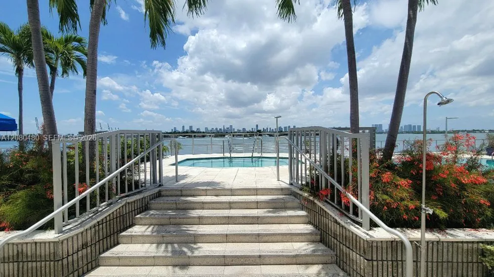 800 West Ave #342 Miami Beach, FL 33139