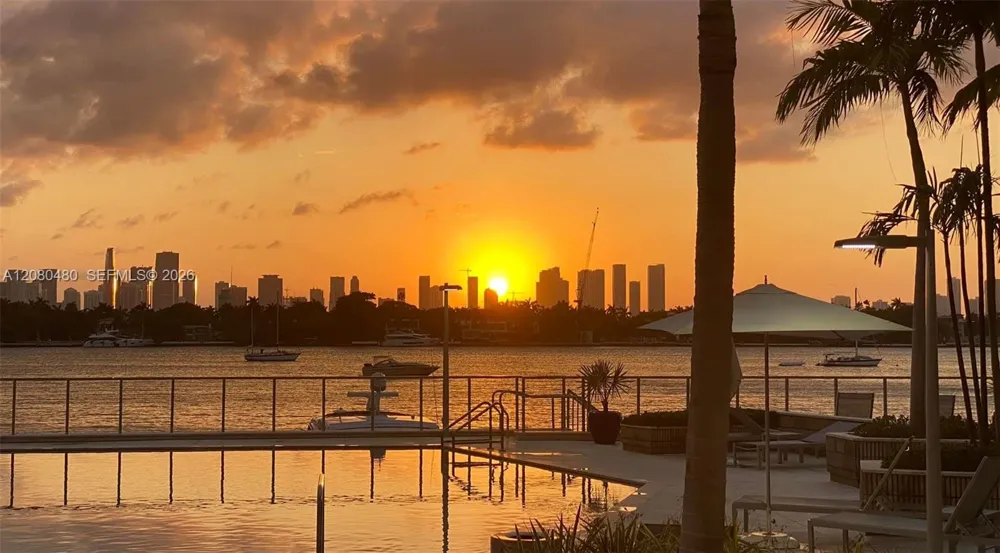 800 West Ave #342 Miami Beach, FL 33139