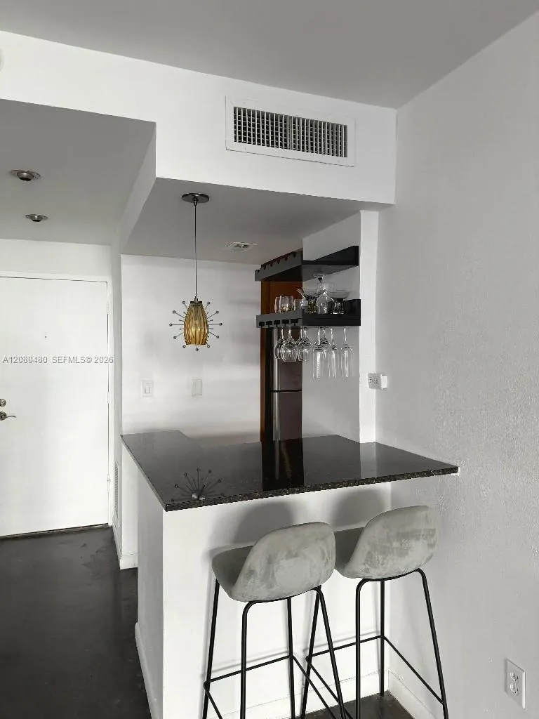 800 West Ave #342 Miami Beach, FL 33139