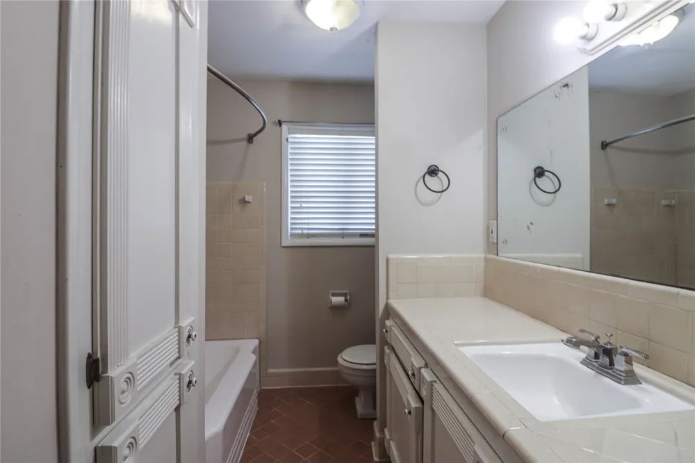 5920 E 25th Street S Tulsa, OK 74114