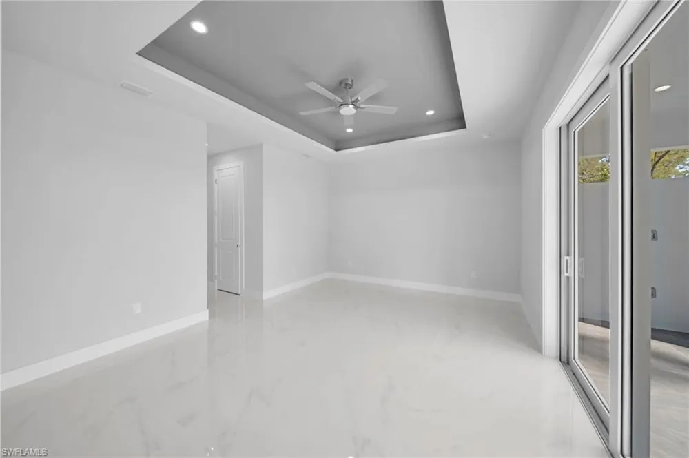 1107 NW 40th Place Cape Coral, FL 33993