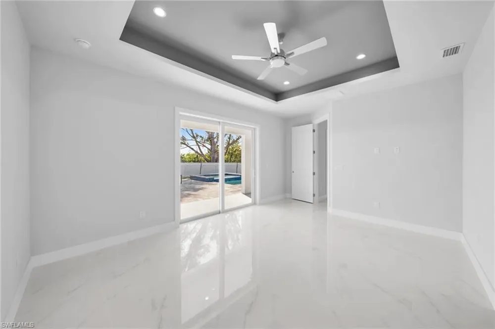 1107 NW 40th Place Cape Coral, FL 33993