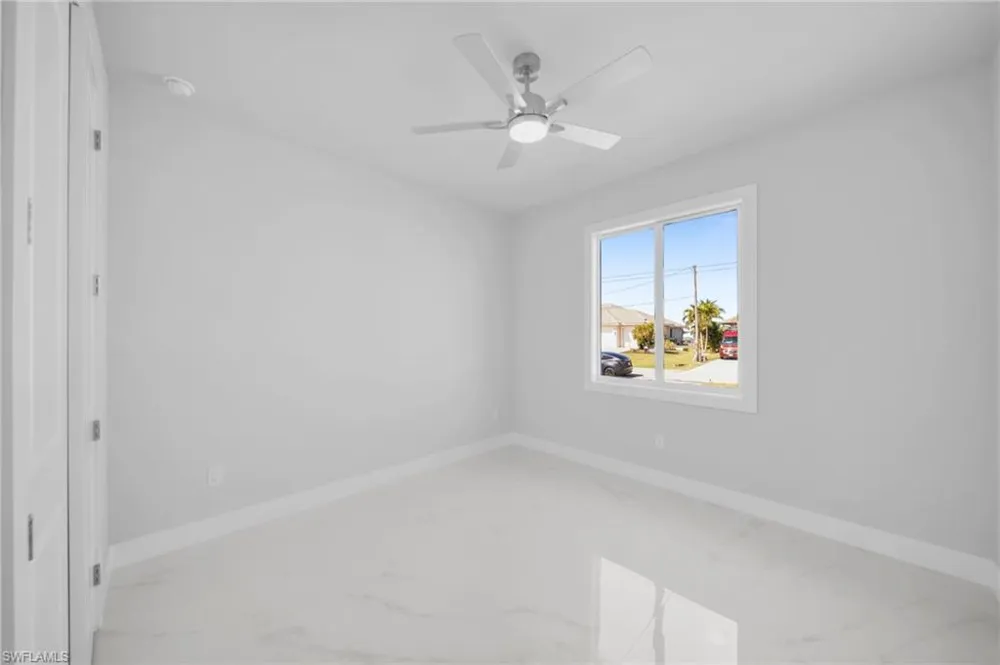 1107 NW 40th Place Cape Coral, FL 33993