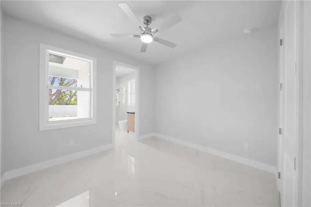 1107 NW 40th Place Cape Coral, FL 33993