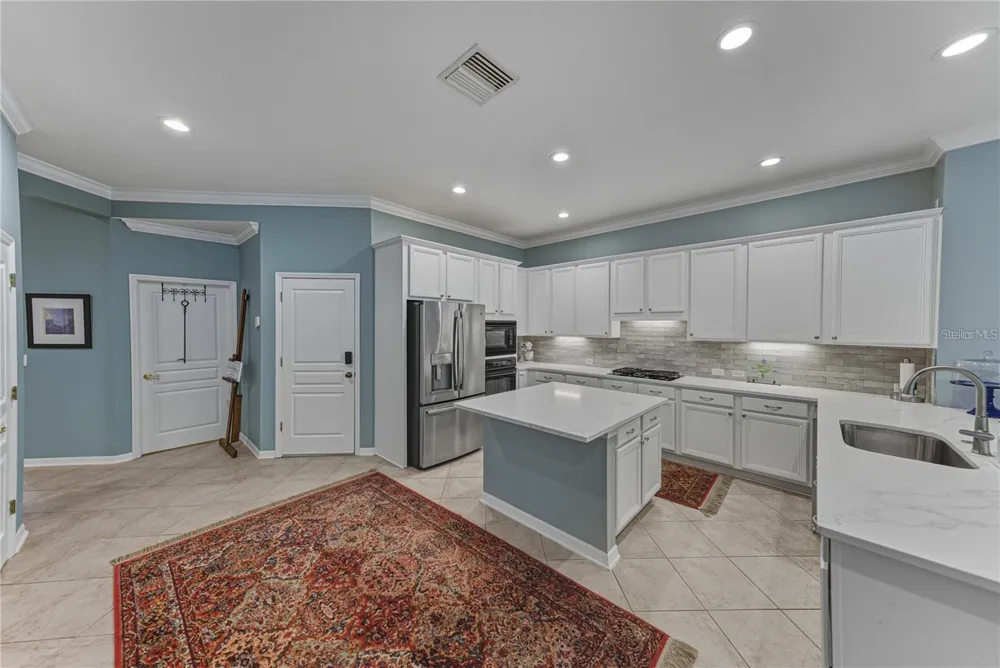 5252 BRIGHTON SHORE DRIVE Apollo Beach, FL 33572