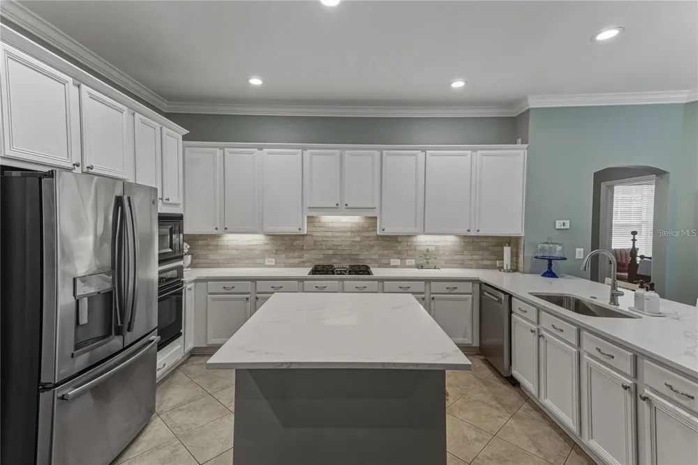 5252 BRIGHTON SHORE DRIVE Apollo Beach, FL 33572