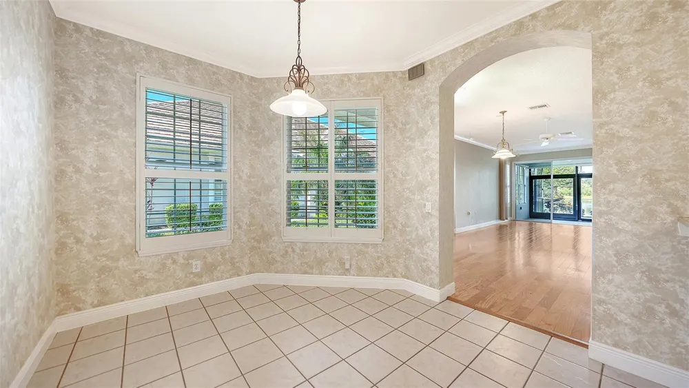8306 TARTAN FIELDS CIRCLE Bradenton, FL 34202
