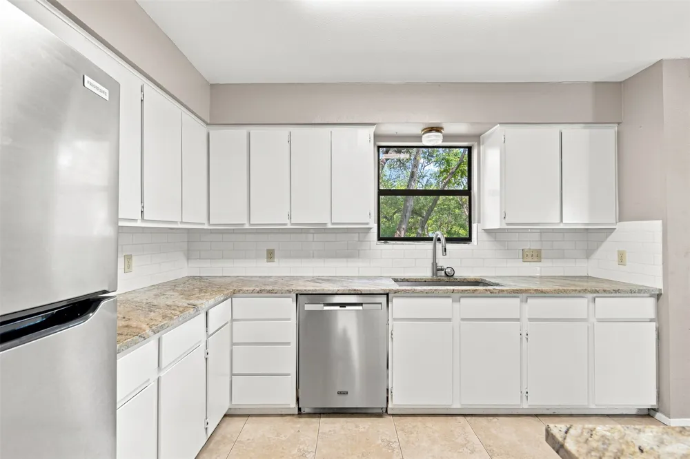 10010 Wildflower Lane #B Austin, TX 78733