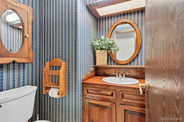 3894 E Long Place Centennial, CO 80122