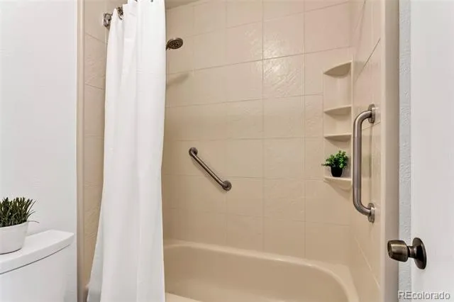 3894 E Long Place Centennial, CO 80122