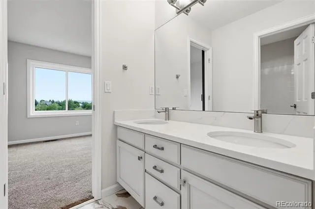 4061 Spy Glass Lane Longmont, CO 80503