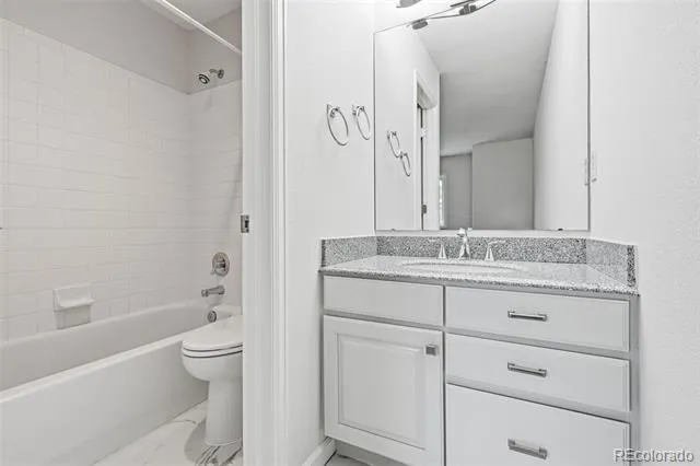 4061 Spy Glass Lane Longmont, CO 80503