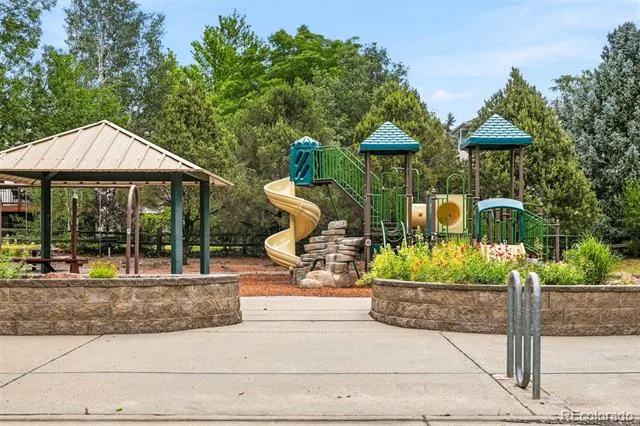 4061 Spy Glass Lane Longmont, CO 80503