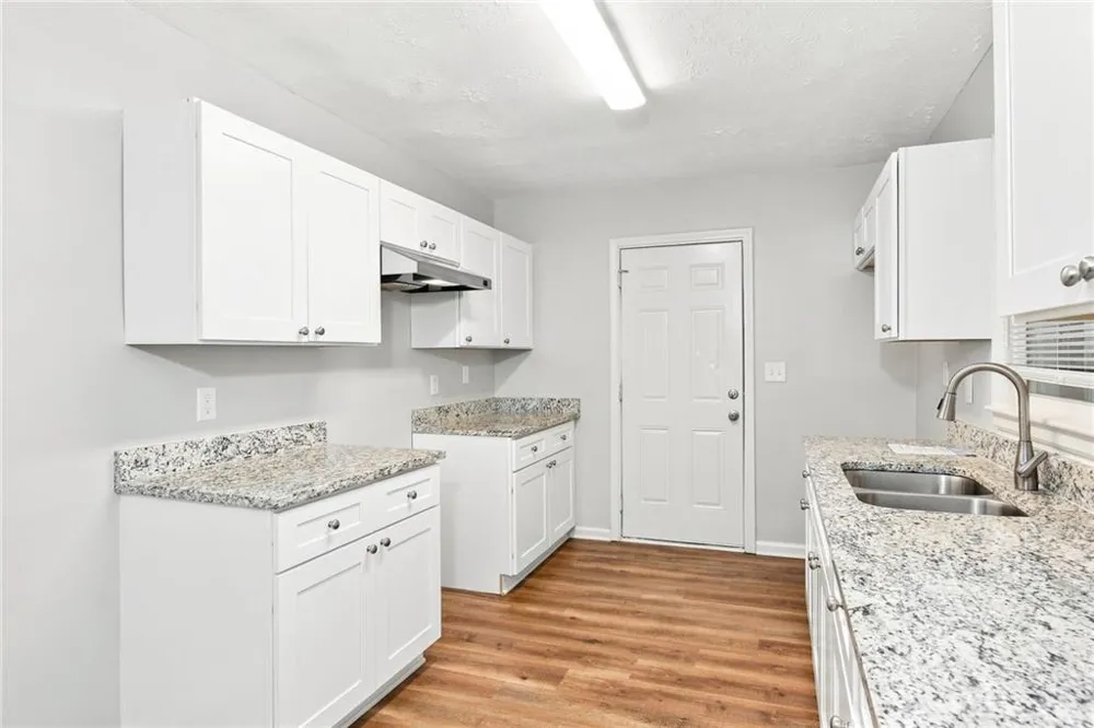 1598 San Gabriel Avenue Decatur, GA 30032