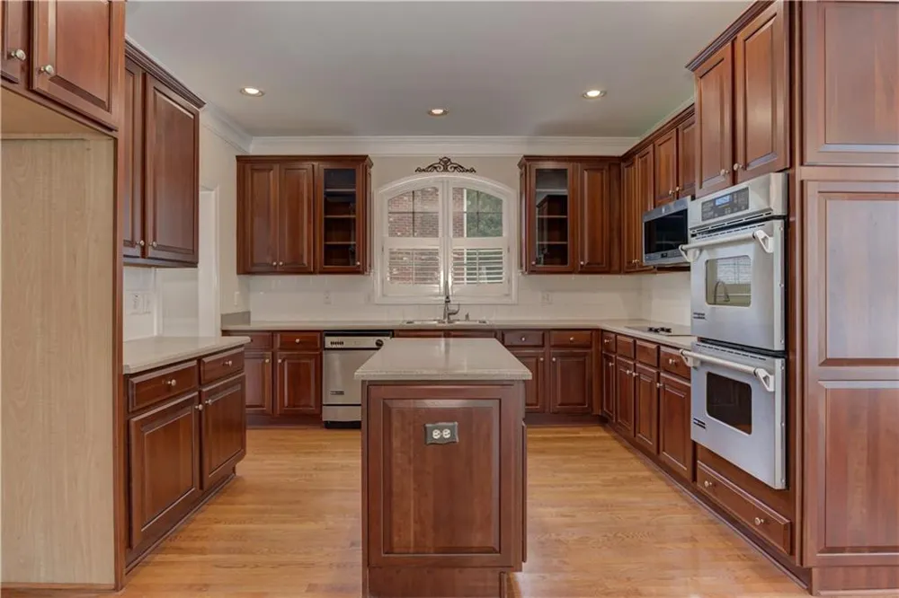 1610 Hampton Oaks Bend Marietta, GA 30066