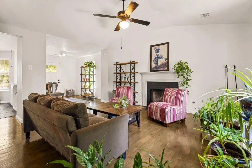 5756 Chisolm Trail Atlanta, GA 30349