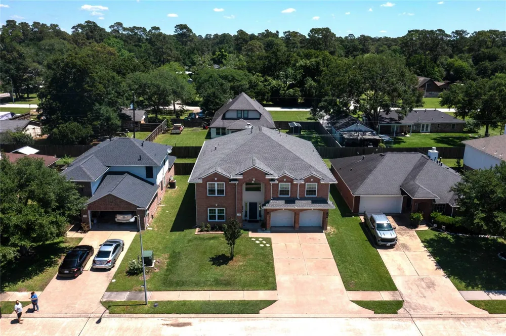 12706 Ravens Chase Lane Cypress, TX 77429
