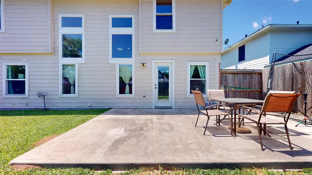 12706 Ravens Chase Lane Cypress, TX 77429