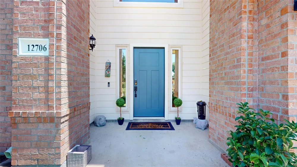 12706 Ravens Chase Lane Cypress, TX 77429