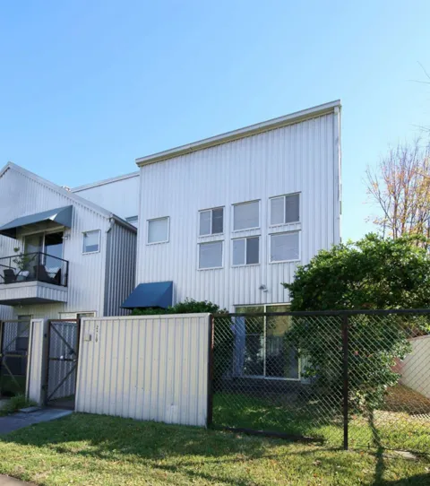 2819 Crawford