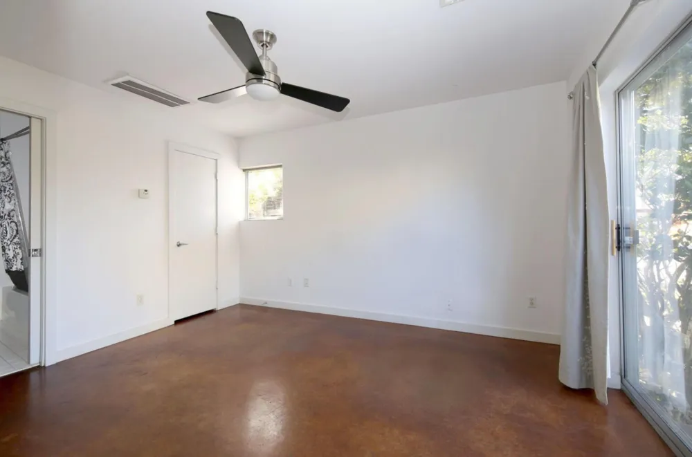 2819 Crawford Houston, TX 77004