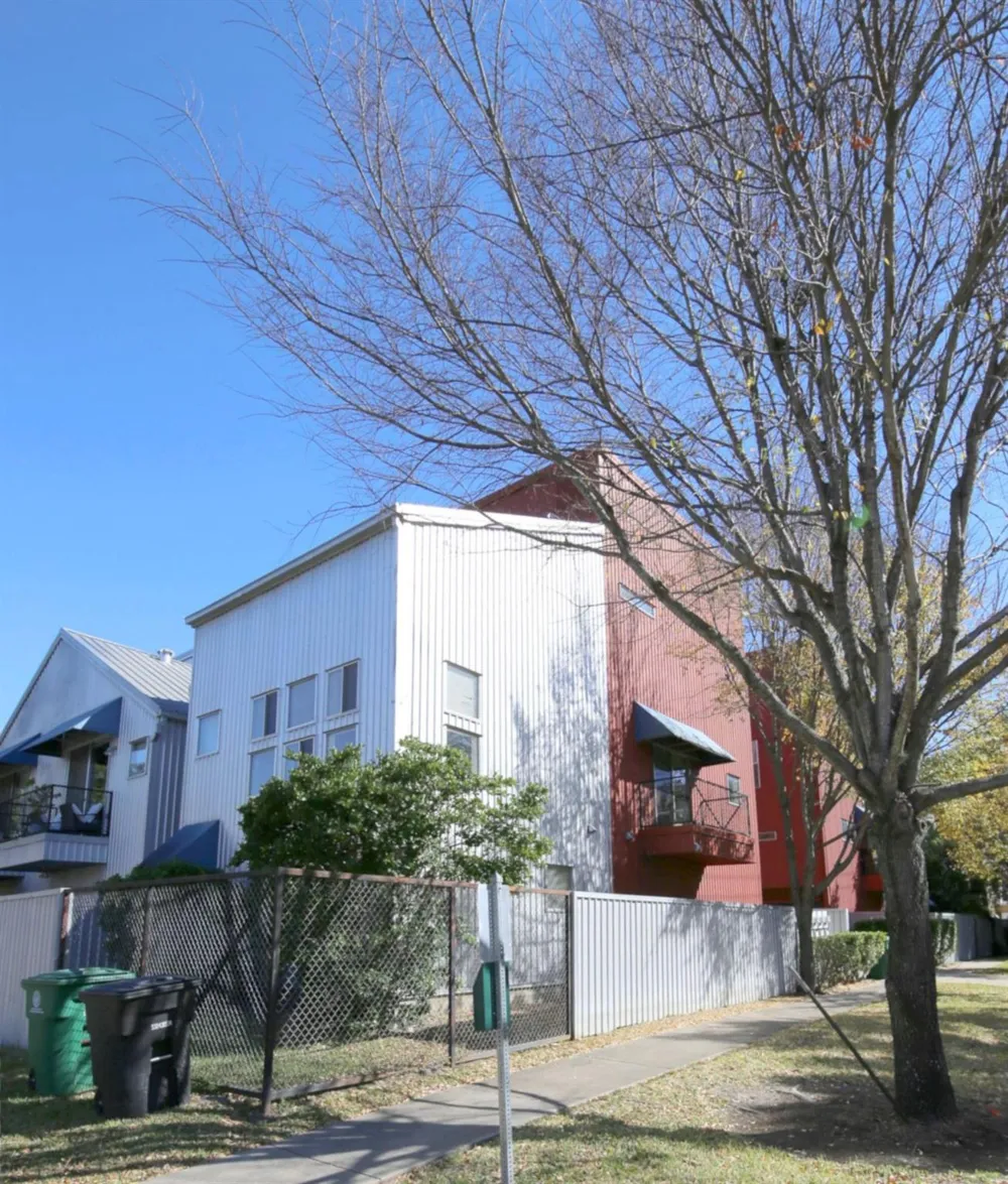 2819 Crawford Houston, TX 77004