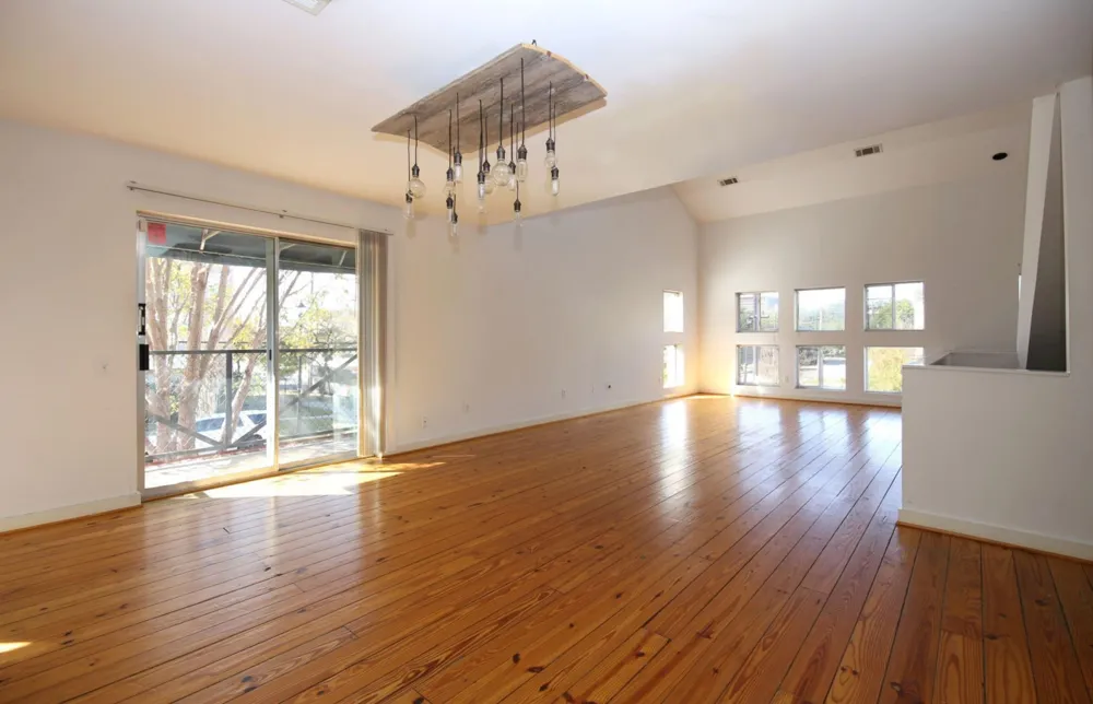 2819 Crawford Houston, TX 77004